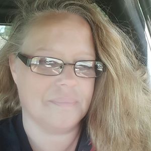 Meet your Posher, Lauri